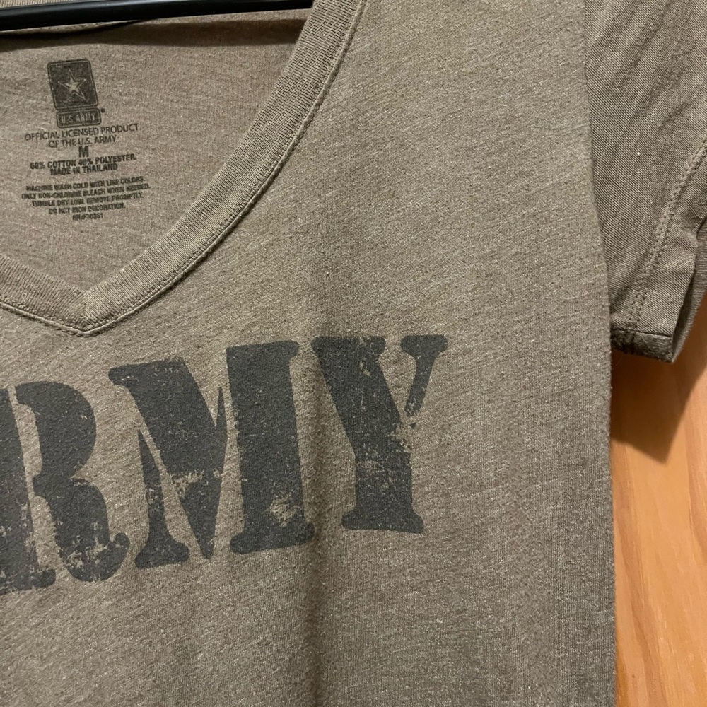 Army Graphic V-Neck T-Shirt